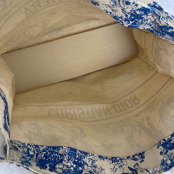 Christian Dior DIORivera jute tote. Limited edition navy 2022 summer collection! - Picture 7 of 8